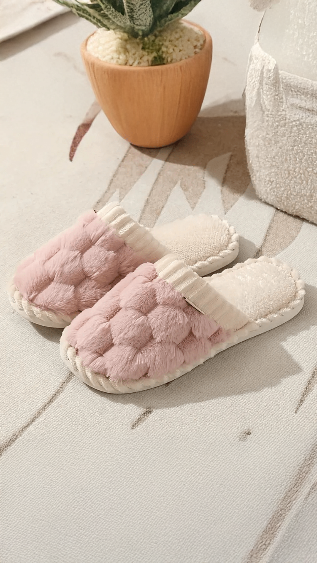 DREAMERA - Cozy Luxe Slippers